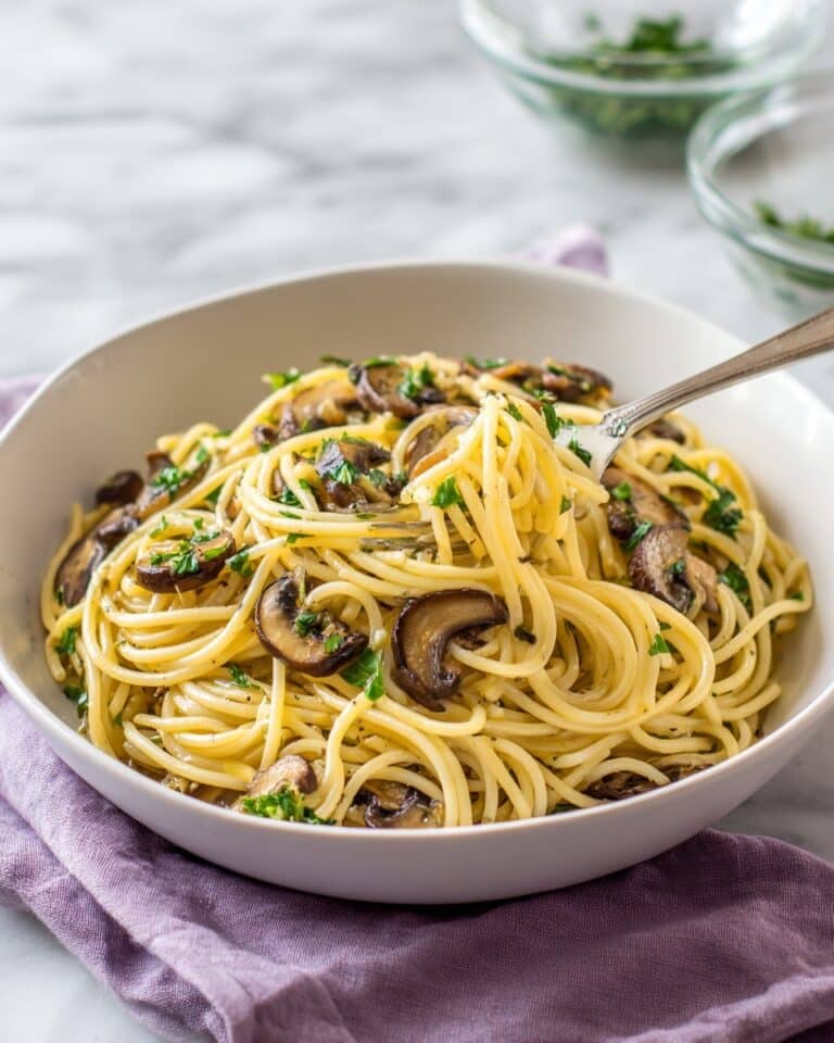 Mushroom and Garlic Spaghetti Dinner Recipe