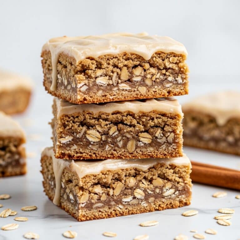 Cinnamon Roll Oatmeal Bars Recipe