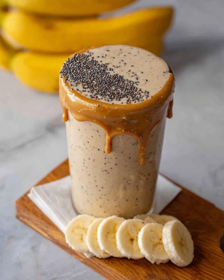 Almond Banana Date Smoothie Recipe